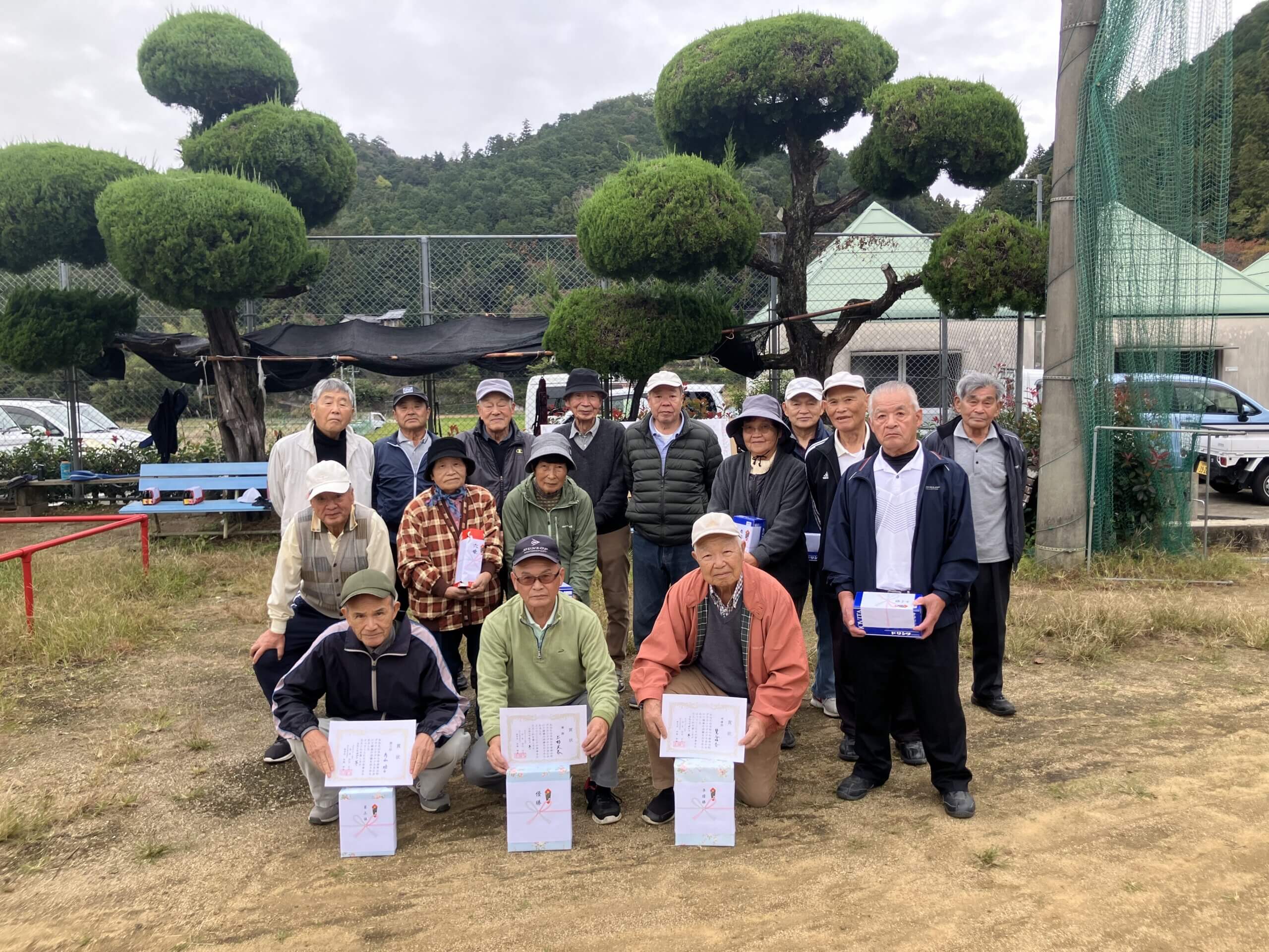 仲間と楽しむグラウンドゴルフ