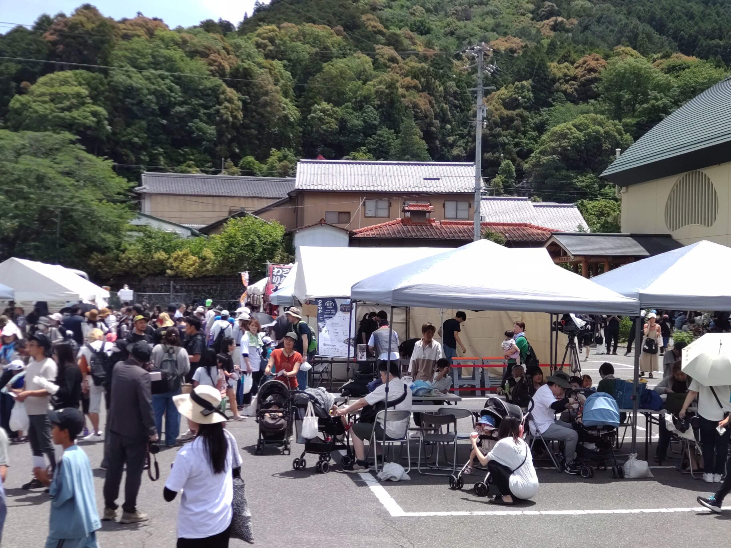 笑顔と活気に包まれて「神山温泉まつり」開催